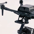 【速報】ソニーがαシリーズを搭載可能なドローン「Airpeak」を「CES 2021」で発表　「VISION-S」を空撮した映像も公開