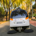 レベル4の自動運転技術を搭載した屋外用掃除ロボット「viggo(ヴィーゴ)」道路などの掃除/吸塵/ゴミ収集/水巻きに対応