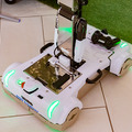 タリーズコーヒーで配膳ロボットの実証実験　豊田自動織機とTHKが参加「あいちロボットショーケース」レポート(2)