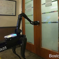 【速報】犬型ロボット「Spot」の新動画をボストンダイナミクスが公開　部屋の片付けや庭の手入れはお任せ