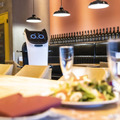 ネコ型配膳ロボット「BellaBot」イタリアンレストラン「Gaston＆Gaspar御茶ノ水ソラシティ店」で試験導入