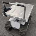 Doog、ボタン一つで簡単に操作できる農業用クローラーロボット「メカロン」 関西農業Weekに出展