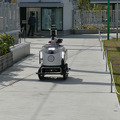富士防災警備とテクノロード、屋外向け警備ロボット「アルジスＸ」を開発　宮下公園で実証実験