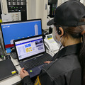 富士防災警備とテクノロード、屋外向け警備ロボット「アルジスＸ」を開発　宮下公園で実証実験