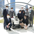 富士防災警備とテクノロード、屋外向け警備ロボット「アルジスＸ」を開発　宮下公園で実証実験