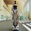 警備アバターロボット「ugo」大分県立美術館で実証実験を実施　立哨中にAIで来館者のカウントも