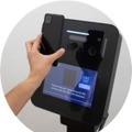 AWS連携の健康スクリーニング端末 「HealthGate」を国内販売へ　ワクチンパスポートDB連携も視野