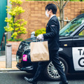 星付きレストランなどの銘店からタクシーが出前!日本初のタクシーデリバリー専用アプリ「GO Dine」が都内一部エリアでスタート