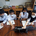 高校生がアバターロボット「ugo R」を愛知県から遠隔操作してインターン　都内のオフィスで英会話をしながら職業体験