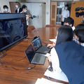 高校生がアバターロボット「ugo R」を愛知県から遠隔操作してインターン　都内のオフィスで英会話をしながら職業体験