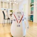 カーザロボティクスが展示場でのロボット接客の強化・営業活動の効率化へ　育児休暇から復帰した従業員で「ロボット部」を新設