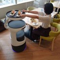 スマートフォンで注文した料理をServiがお届け「ホテル京阪 京橋 グランデ」オーダーバイキングに配膳ロボットを導入