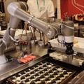 ハンバーガーショップ用の調理ロボットをコネクテッドロボティクスとベックスバーガーが共同開発へ