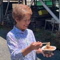 「空飛ぶ牛丼」ドローンで住民に提供　約15～20分間隔、4ルートを計6回飛行　吉野家とエアロネクスト