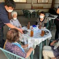 「空飛ぶ牛丼」ドローンで住民に提供　約15～20分間隔、4ルートを計6回飛行　吉野家とエアロネクスト