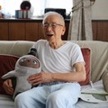 介護施設に家族型ロボット『LOVOT』を1週間無料貸出　先着30施設限定　介護ロボット導入補助金の対象にも