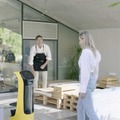 Pudu Robotics社製の広告ディスプレイ付き配膳・受付ロボット「kettyBot」の販売をSGSTが開始