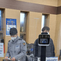 目の生体認証で出退勤や休憩を管理　クラウド型勤怠管理「ICタイムリコーダー」が虹彩認証システム「イリアス」と連携