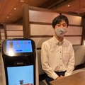 「焼肉の和民」が大型サイネージ付き配膳ロボット「Kettybot」の実証実験　配膳と下げ膳、案内にも使用