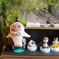 パートナーロボットが勢揃いしたカフェ「PARK+」渋谷にオープン ロボホン/LOVOT/チャーリー/ロミィとの触れ合い体験レポート