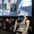 AI案内ロボットが宇宙ミュージアム「TeNQ」の展示物を解説 ガイドツアーサービス10月1日から開始