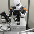 個箱の組み立て・箱詰め作業をヒト型協働ロボット「NEXTAGE」が自動化 新アプリケーション「Cobako」(コバコ)発表