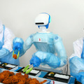 アールティの人型協働ロボットを惣菜工場へ試験導入　経産省「革新的ロボット研究開発」に参画、ロボットフレンドリー環境を構築
