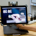 画面には触れず 空中で文字入力やドラッグ操作　非接触AI入力システム「KAIBER Touchless」医療/厨房/工場/店頭などに本格展開へ