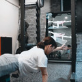 鏡の中のトレーナーと非対面トレーニング 個室ジムを運営するハコジムがAIパーソナルトレーニング「ハコトレβ」を開始