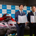 空飛ぶバイク「XTURISMO」ついに発売　実用型ホバーバイクが活用されるシーンとは? 操縦免許は? 未来のエアモビリティ社会へ