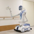 人とロボットが共存する近未来医療の姿　藤田医科大学病院と川崎重工がサービスロボット実証実験