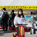 サッカーや自動車ファンの前にロボット達が大集合 【あいちロボットトランスフォーメーション(ARX)レポート(1)】展示ブース編