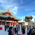 ソニー「アイボの七五三」を神田明神で開催 「二礼二拍手一礼」を覚えたaiboも公開、境内はオーナー達で賑わう