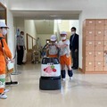 アイリスオーヤマが清掃ロボットを小学校に導入 共用部と体育館を中心に「Whiz i アイリスエディション」を稼働