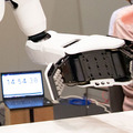 【続報】ソニー 世界初のロボットハンド技術を体験会で公開 花やケーキなど「なんでも優しくつかむマニピュレーター」の詳細レポート