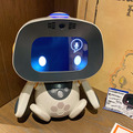 「変なホテル東京」4か所泊まり歩いてみた!受付ロボットの対応はまちまち、世界初のホログラム受付には忍者やイケメン執事も登場