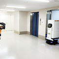 藤田医科大学病院で医療現場を支援するロボットの実証実験　病院向け搬送ロボット「MELDY」と自動運転モビリティ「WHILL」