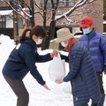 雪の中「ごはんセット」をドローンが届ける　福井県敦賀市でドローン配送によるスマート物流の実証実験