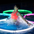 プールが光るダンスフロアになる　プールで踊る新感覚の音楽イベント「CLUB POOL」初開催　Apple Watchとアプリも活用