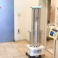 レストランやショッピング街に多数の「自律移動ロボット」登場　配膳/警備/サイネージ/清掃/案内の自動化最前線　大名古屋ビルヂング