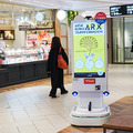 レストランやショッピング街に多数の「自律移動ロボット」登場　配膳/警備/サイネージ/清掃/案内の自動化最前線　大名古屋ビルヂング