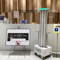 レストランやショッピング街に多数の「自律移動ロボット」登場　配膳/警備/サイネージ/清掃/案内の自動化最前線　大名古屋ビルヂング
