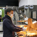 ホテルの手荷物運びやフライドポテト調理もロボットで(前編)　JAPAN PACK、HCJレポート