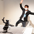 【びっくり】ソニーのPlayStaionチームが人型ロボットを初公開！ポーズや動作を真似してキレキレに動く　日本科学未来館「きみロボ展」で