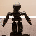 【びっくり】ソニーのPlayStaionチームが人型ロボットを初公開！ポーズや動作を真似してキレキレに動く　日本科学未来館「きみロボ展」で