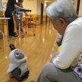 『LOVOT』と暮らすことで認知機能の低下を抑制 入居者や介護職員に与える影響についてGROOVE Xが実証実験