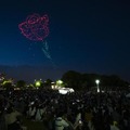 500機のドローンが横浜の夜空を彩る 「第41回横浜開港祭」バラやクジラ、帆船が夜空に浮かぶ