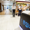 サンシャインシティでセコムの警備ロボット「cocobo」稼働開始！商用エリアを安定して巡回警備する様子を公開