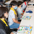 18mの「動く実物大ガンダム」を小学生が遠隔操作！巨大ロボットを動かす体験に笑顔と歓喜　GFY「ガンダムの仕組みを学ぶ教育プログラム」