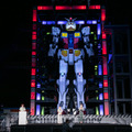【動画】横浜「動くガンダム」、台場・福岡・上海、4体の実物大ガンダムが共演　音と光の壮大なコラボ演出を世界初公開！
